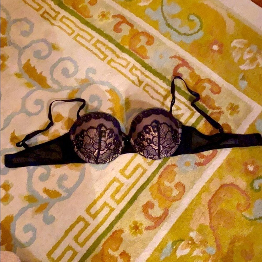 NWOT Wacoal Nude Black Lace Bra 32C Excellent Condition